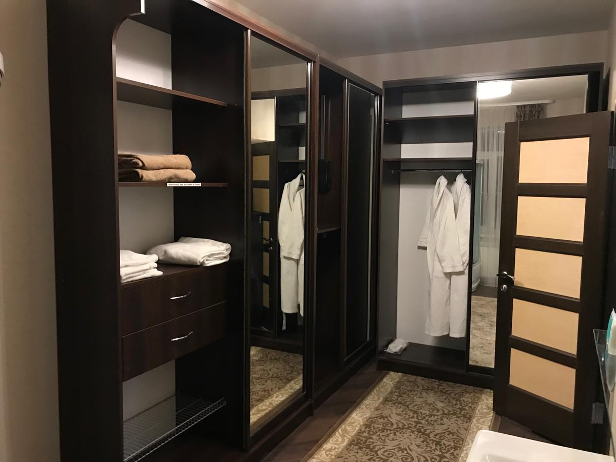Hotel Villa Venice Vinnytsia Exteriör bild