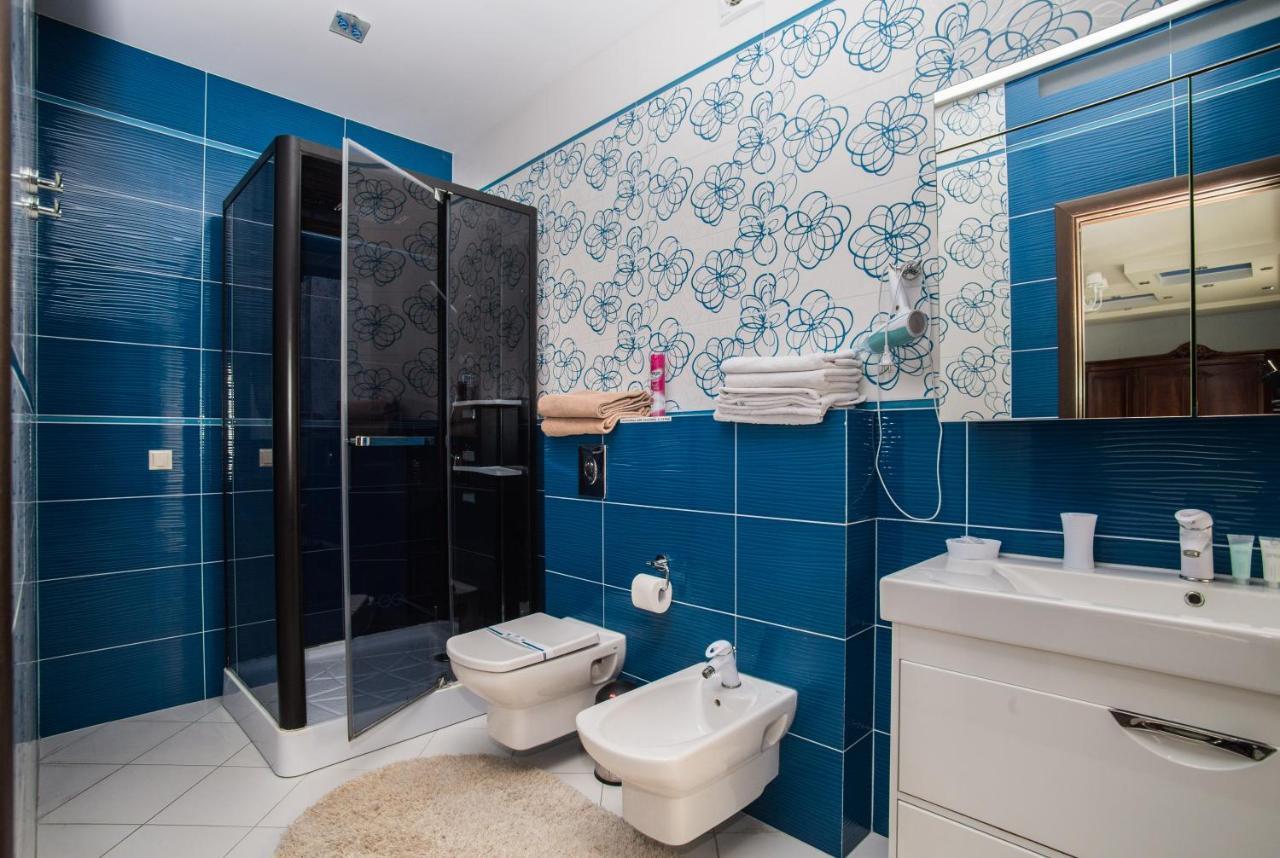 Hotel Villa Venice Vinnytsia Exteriör bild