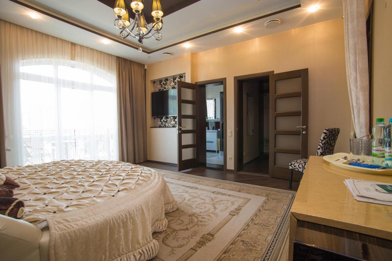 Hotel Villa Venice Vinnytsia Exteriör bild