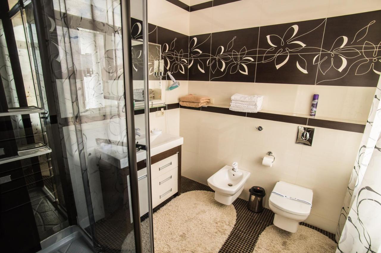 Hotel Villa Venice Vinnytsia Exteriör bild