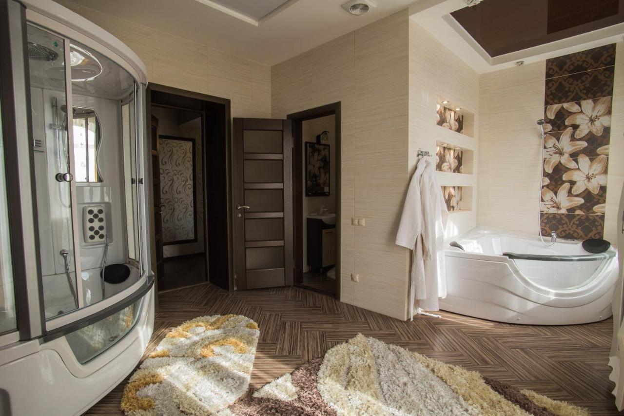 Hotel Villa Venice Vinnytsia Exteriör bild